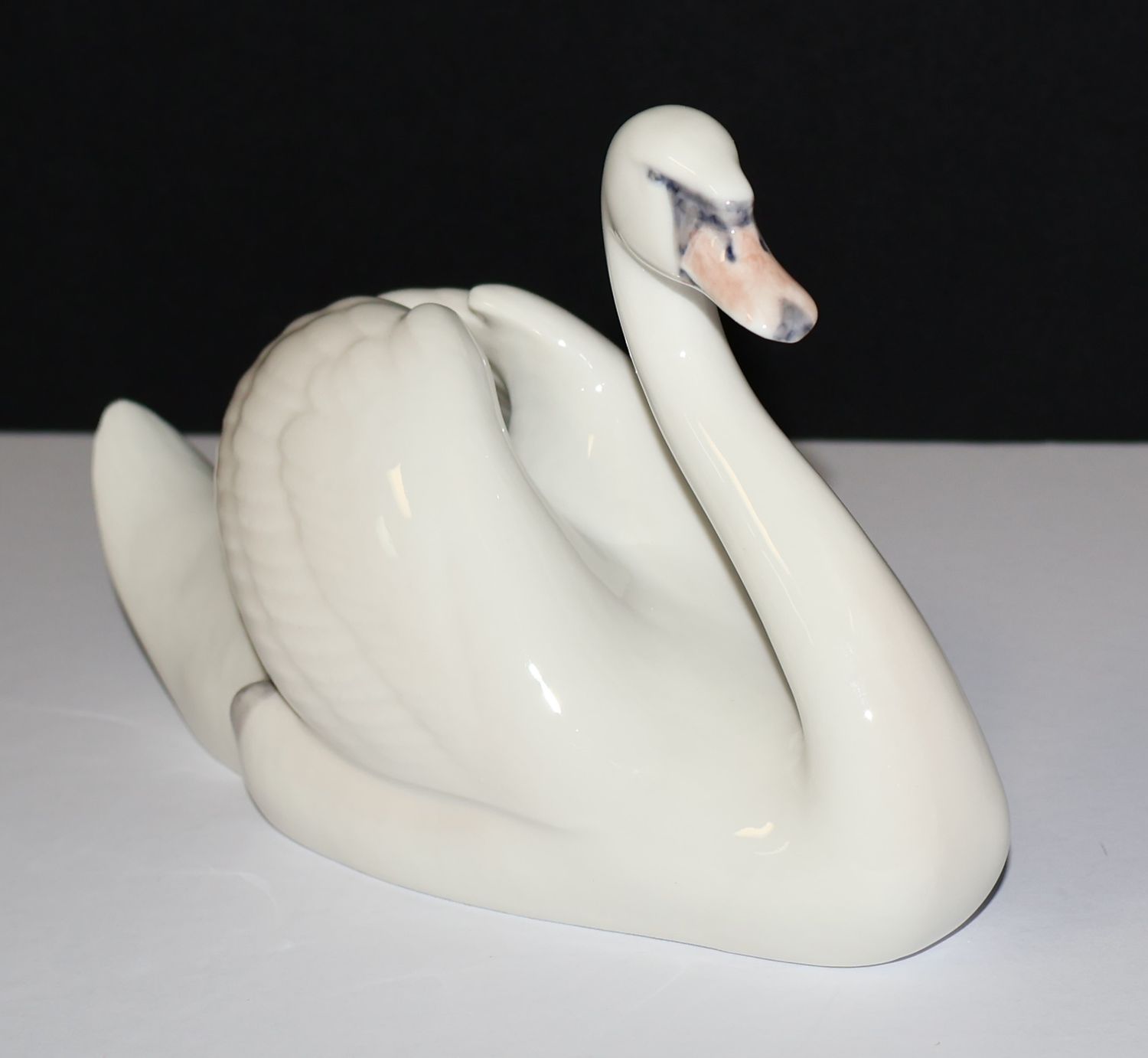 Royal Copenhagen Swan #755 Porcelain Figurine - 6.5” - Retired 1991 - Eric Nielsen