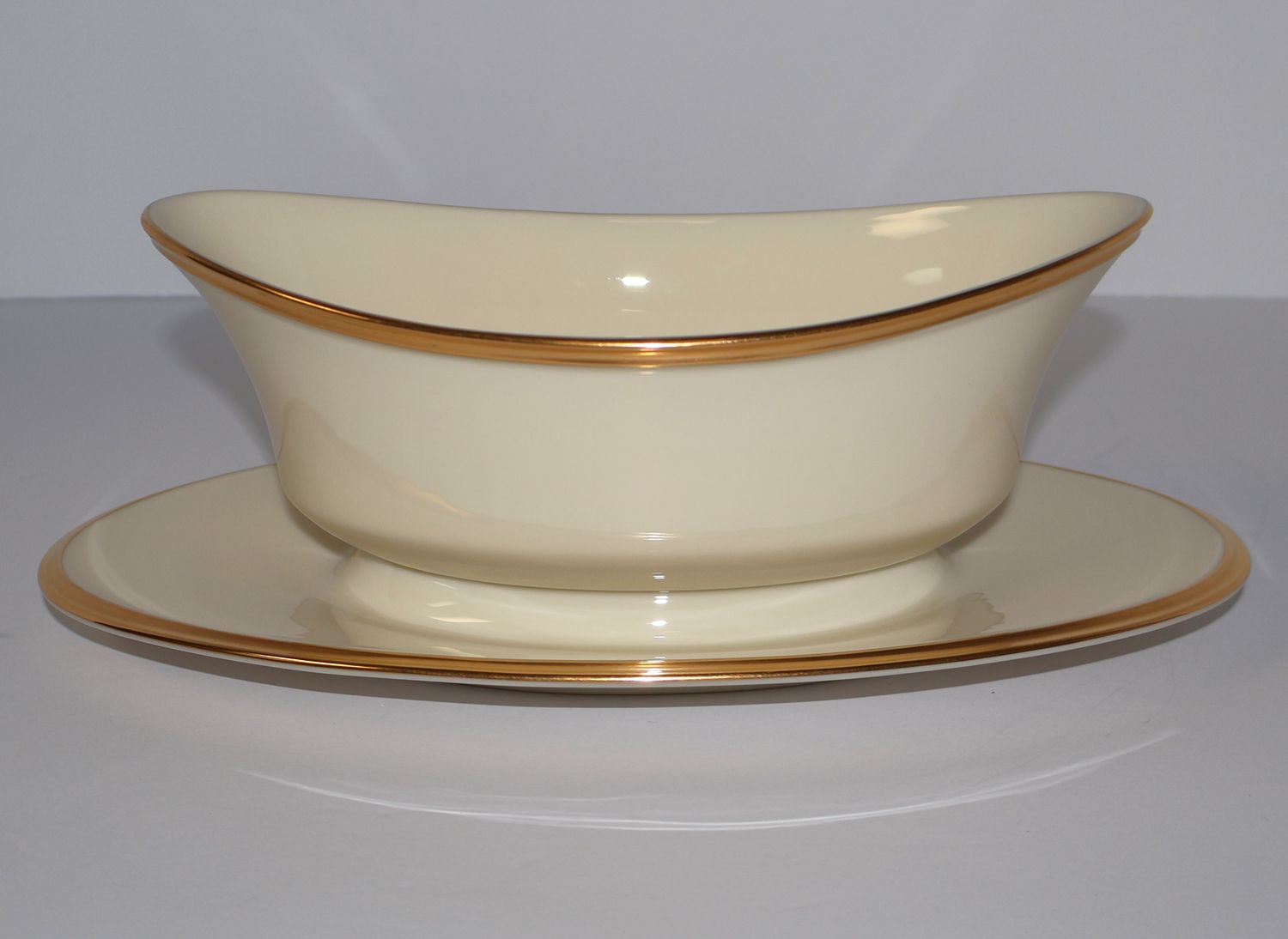 Lenox Eternal Gravy Boat with Attached Underplate – Ivory &amp; Gold Trim  | Made in USA