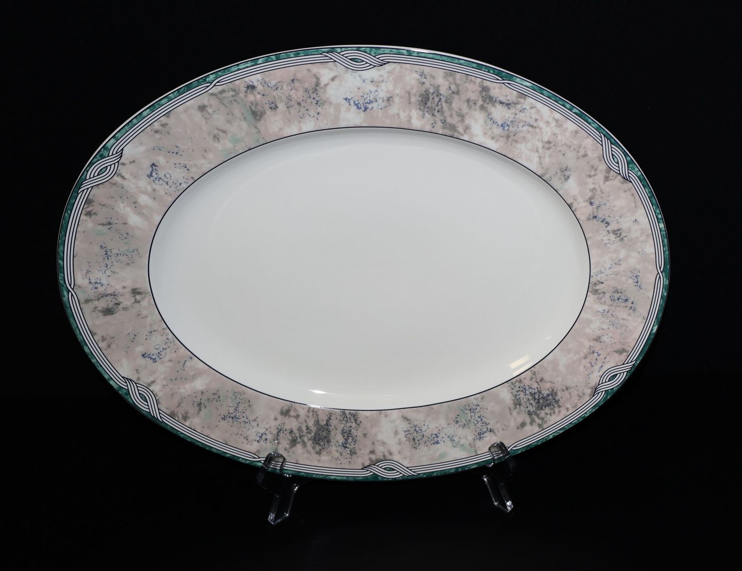 ​Lenox Key West – Casual Images 14.5&quot; Oval Serving Platter - Made in Japan