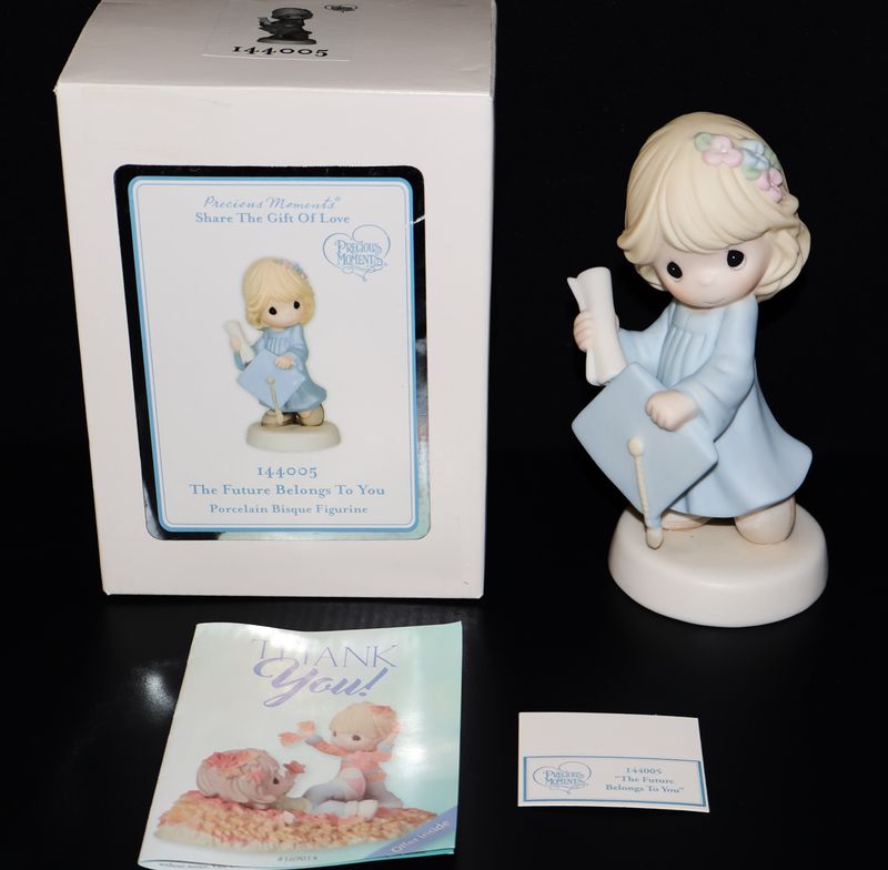 Precious Moments “Future Belongs to You” Graduation Girl Figurine (#144005) with Original Box