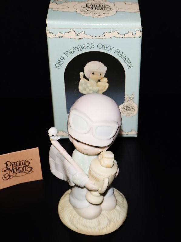 Precious Moments 1984 Figurine “Trust in The Lord to The Finish” (PM-842) with Original Box