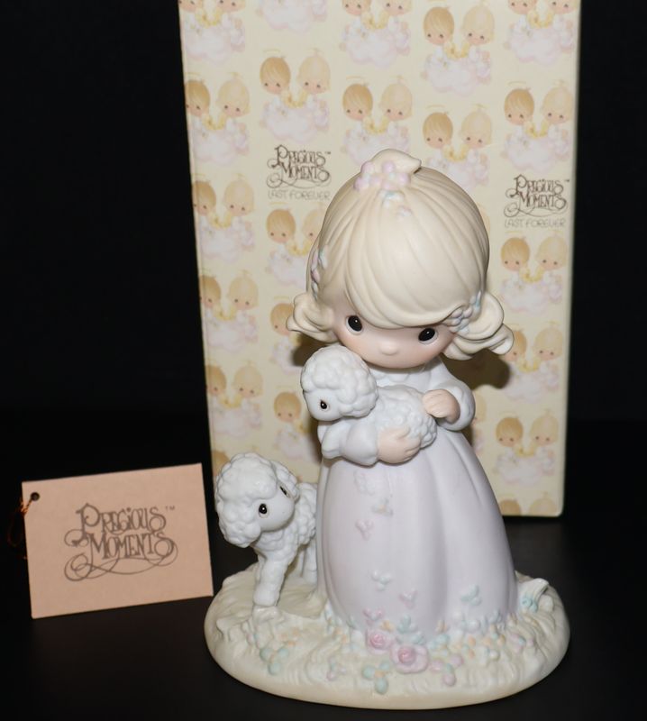 Precious Moments 1984 Figurine “The Lord Is My Shepherd” (PM-851) with Original Box
