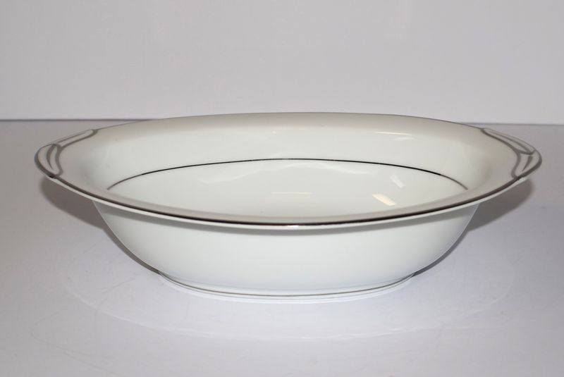 Noritake Derry (5931) Oval Vegetable Serving Bowl – 10 1/2” | Platinum Trim
