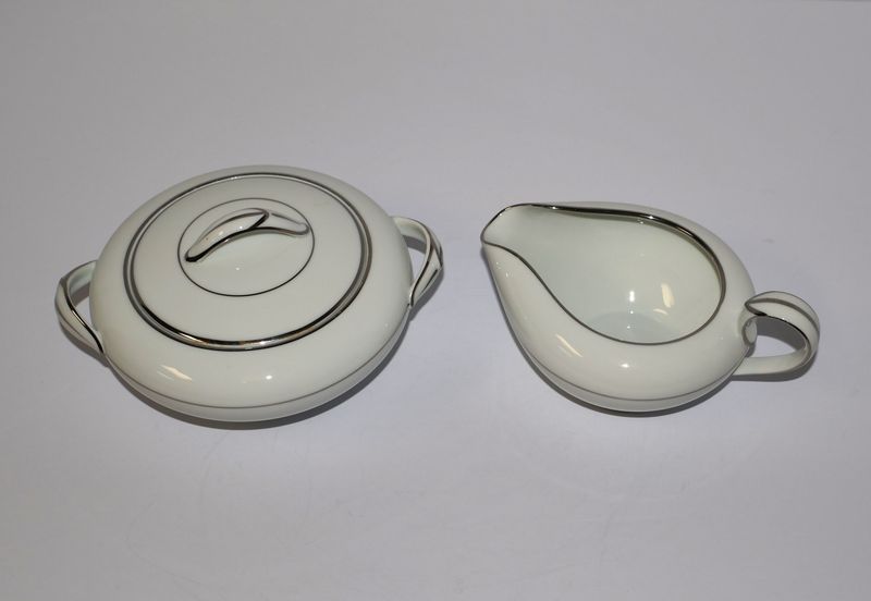 Noritake Derry (5931) Creamer, Sugar Bowl &amp; Lid – Platinum Trim | 3-Piece Set