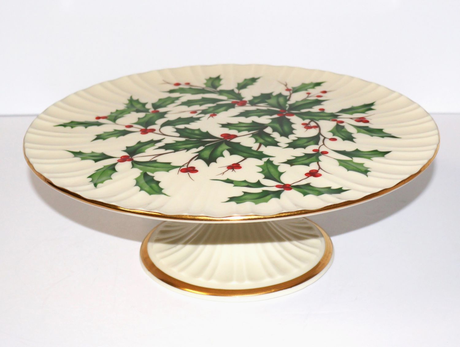 Lenox Holiday Fluted Pedestal Cake Stand – Holly &amp; Berries | Made in the USA