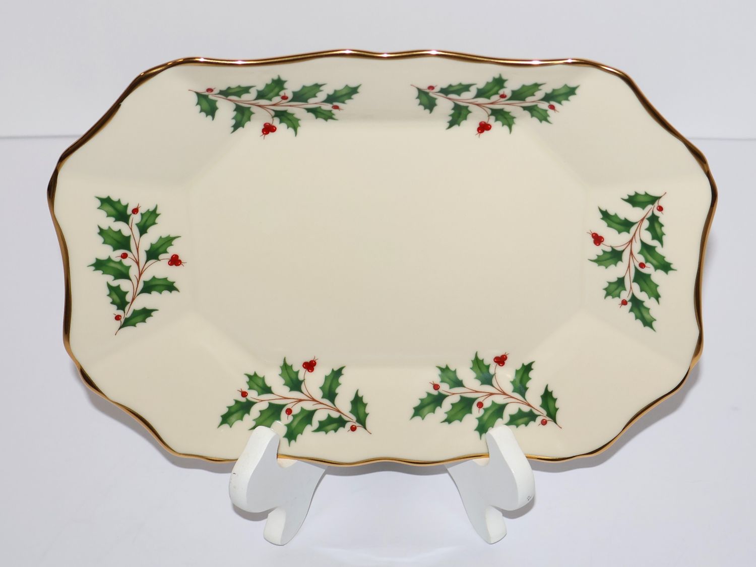 Lenox Holiday 9” Rectangular Serving Tray – Holly &amp; Berries | Made in the USA