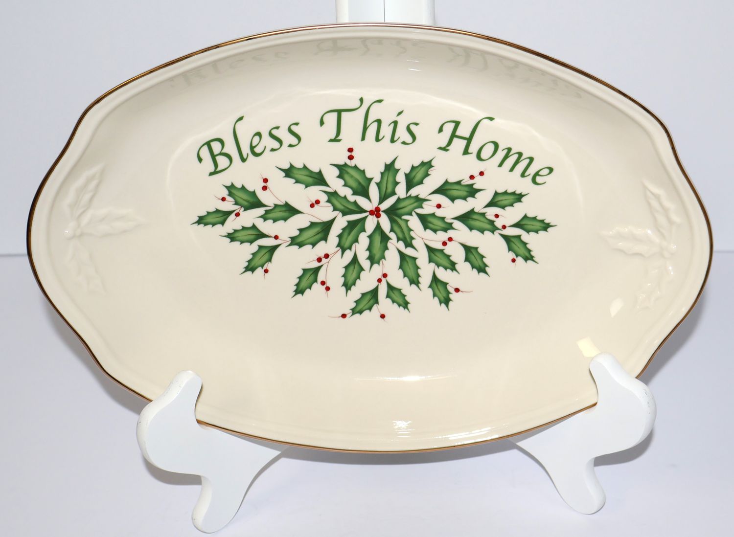 Lenox Holiday 11” Oval Serving Tray – Bless This Home – Holly &amp; Berries | USA