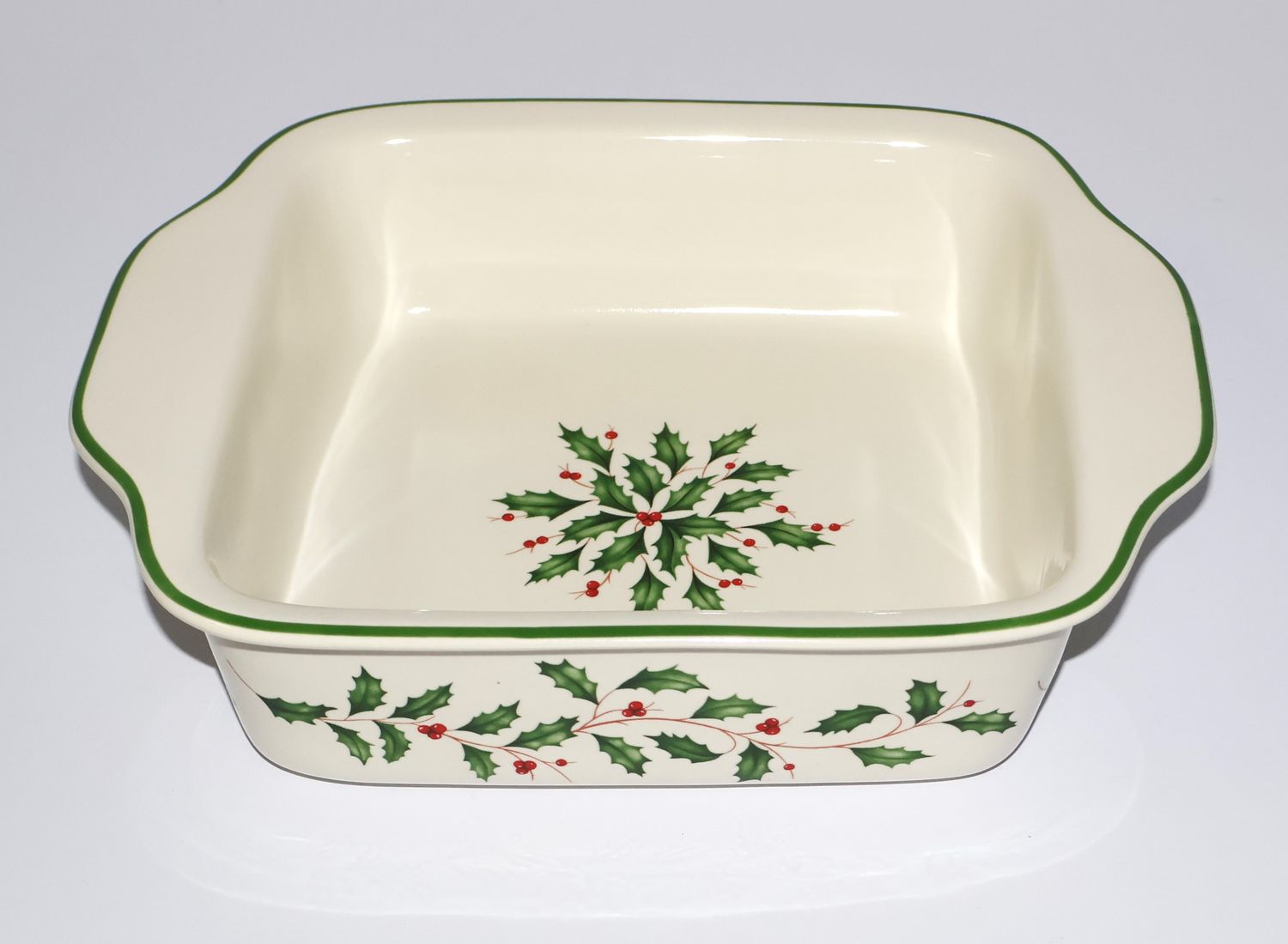 Lenox Holiday “American by Design” 10” Square Baking Dish | Green Trim – Holly &amp; Berries
