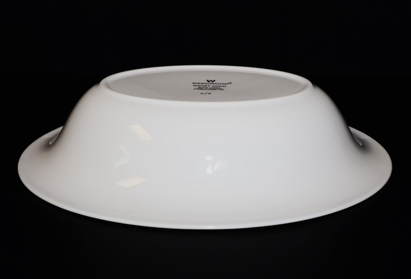 Wedgwood Signet Gold 9” Oval Vegetable Serving Bowl – Made in England | Multiple Available