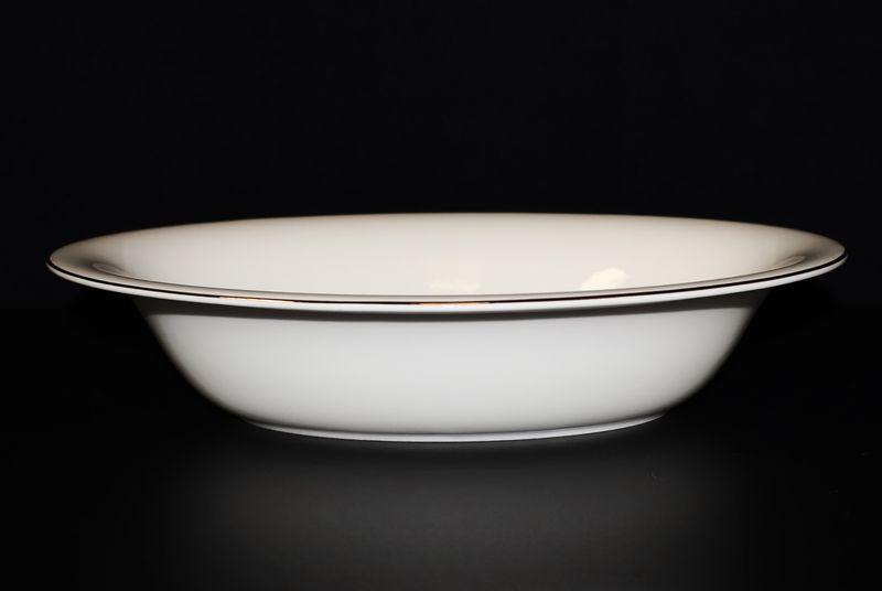 Wedgwood Signet Gold 9” Oval Vegetable Serving Bowl – Made in England | Multiple Available