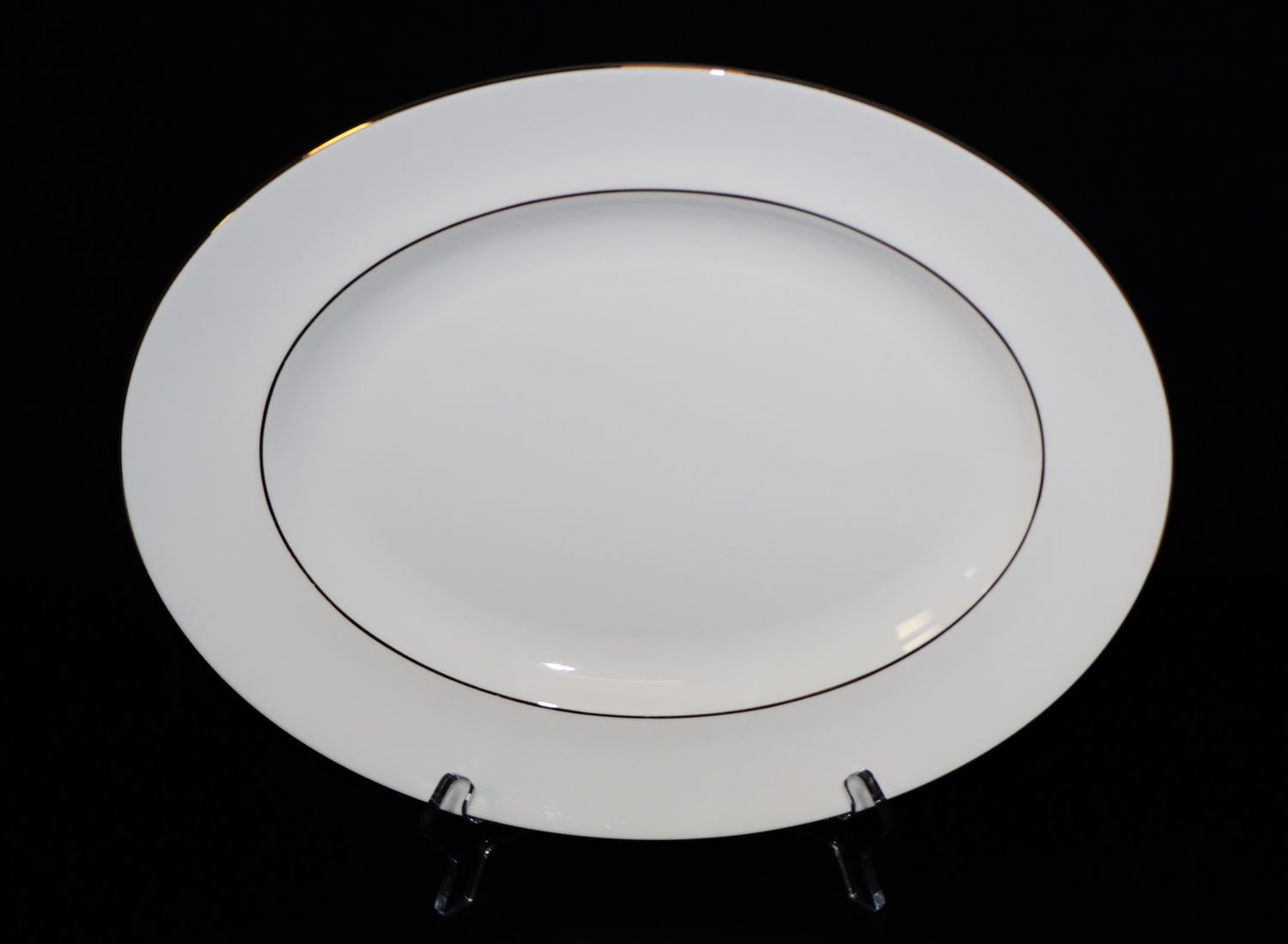 Wedgwood Signet Gold 14” Oval Serving Platter | Made in England
