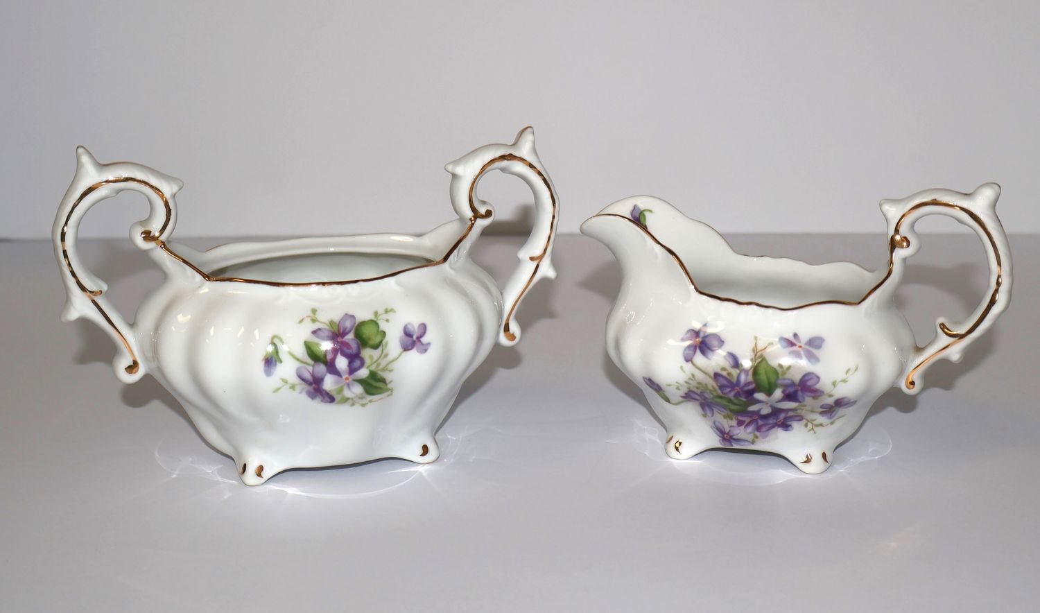 Rossetti Spring Violets Footed Creamer &amp; Sugar Bowl (No Lid) | Occupied Japan
