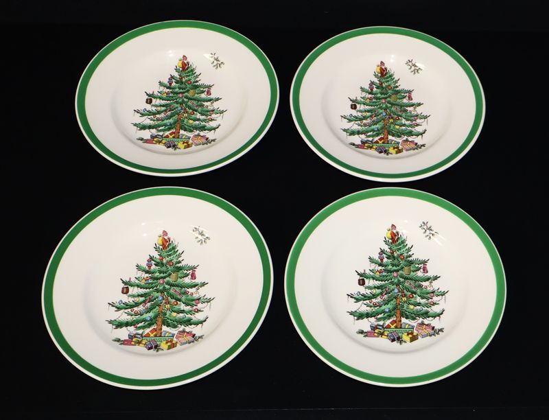 Spode Christmas Tree Bread Plates – Set of 4 | Made in England