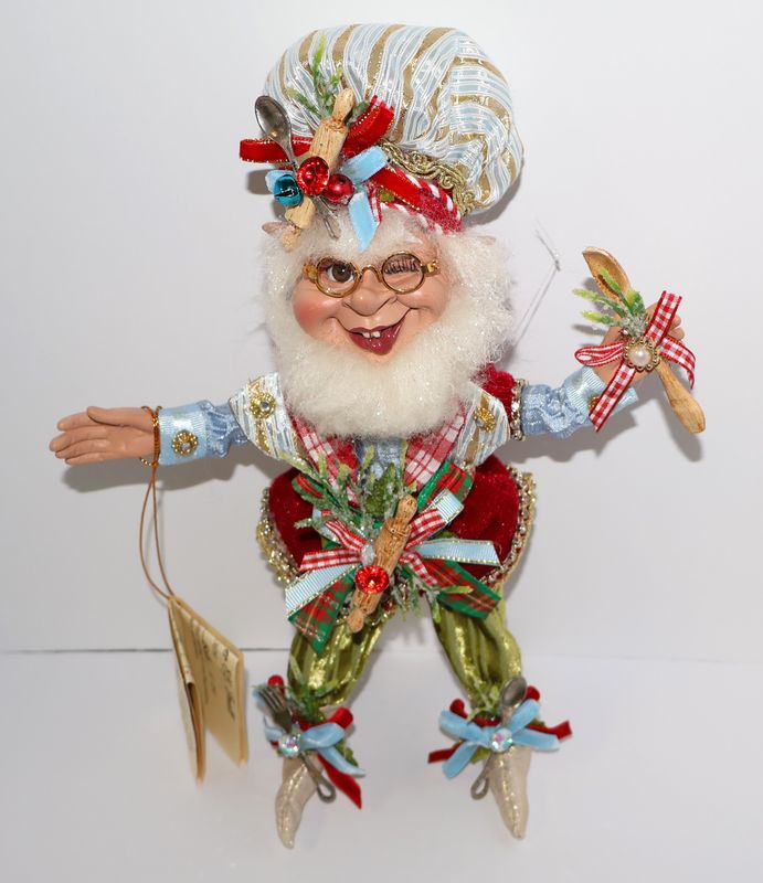 Mark Roberts Kitchen Helper Elf – 11.5” | Item #51-23694 | Limited Edition | New in Box
