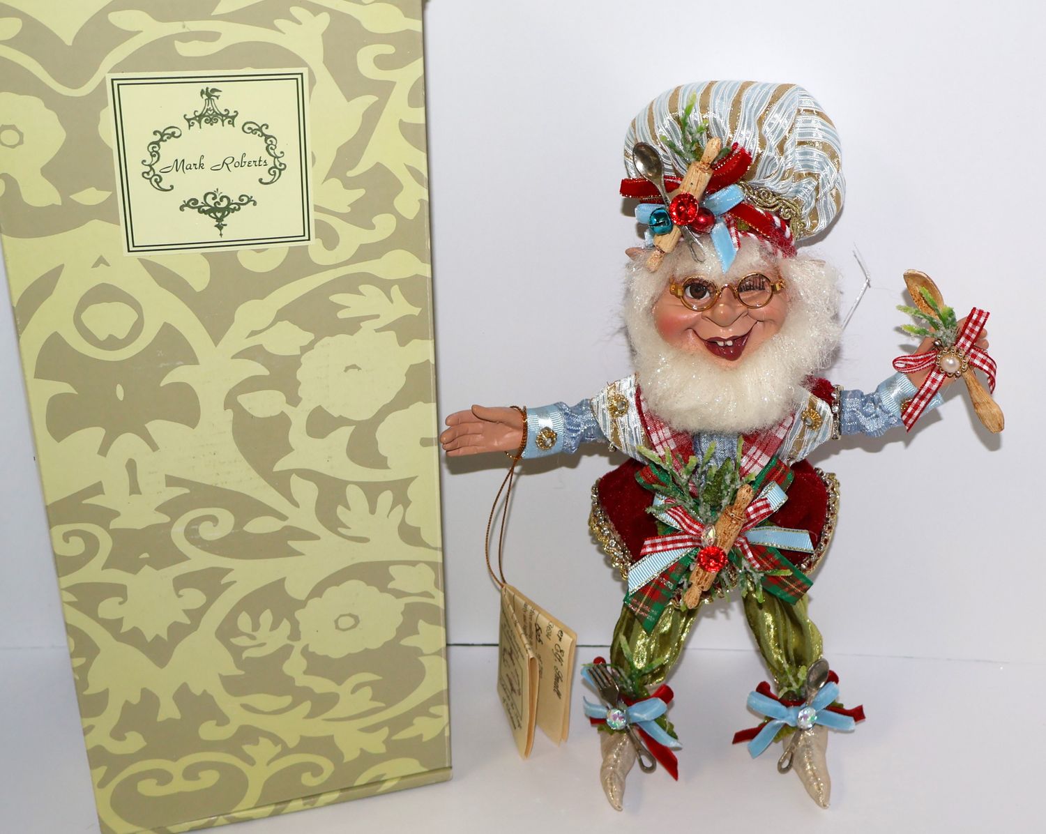 Mark Roberts Kitchen Helper Elf – 11.5” | Item #51-23694 | Limited Edition | New in Box