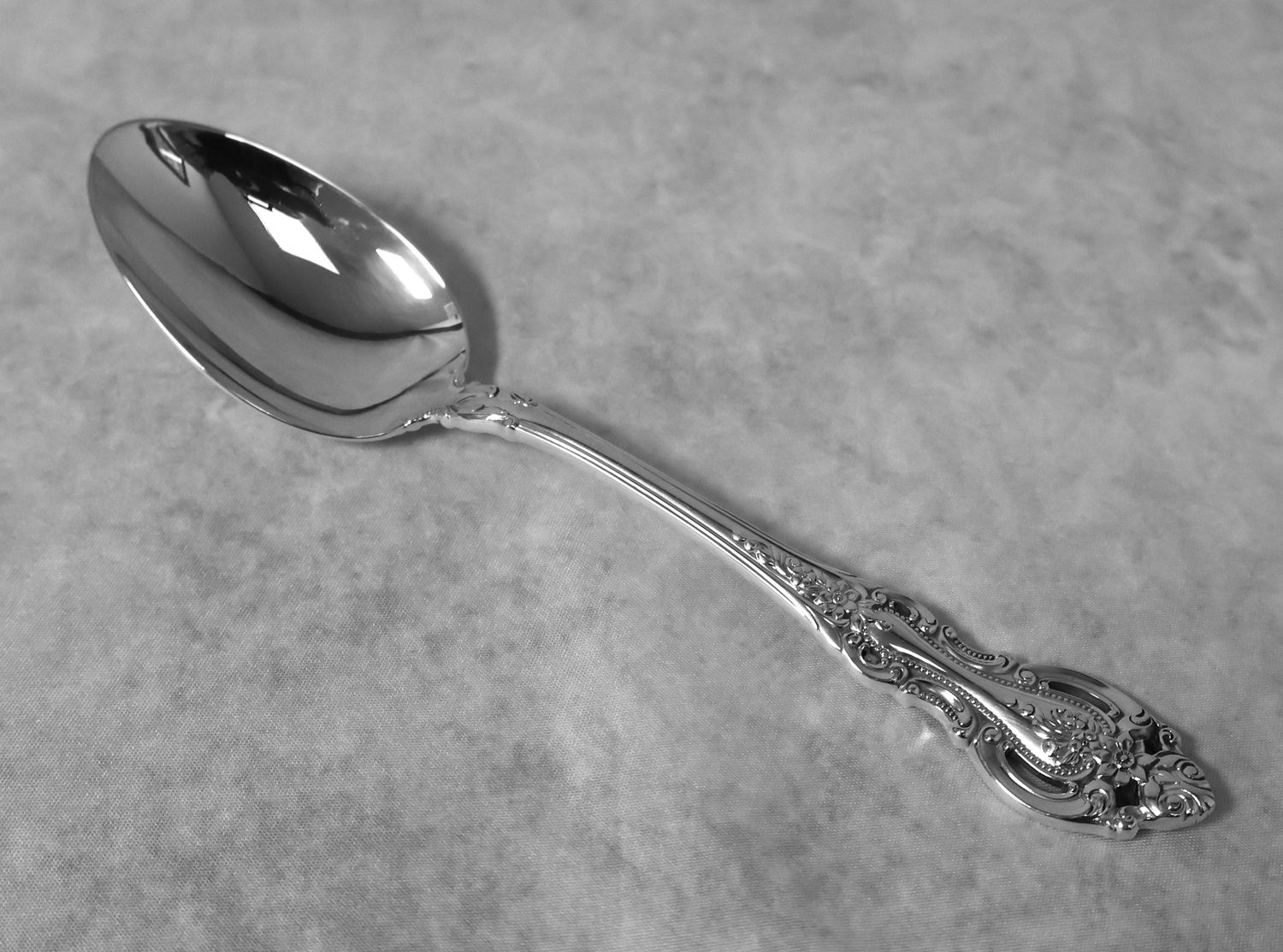 Wallace Grand Victorian Sterling Silver 7” Oval Soup / Dessert Spoon – Multiple Available