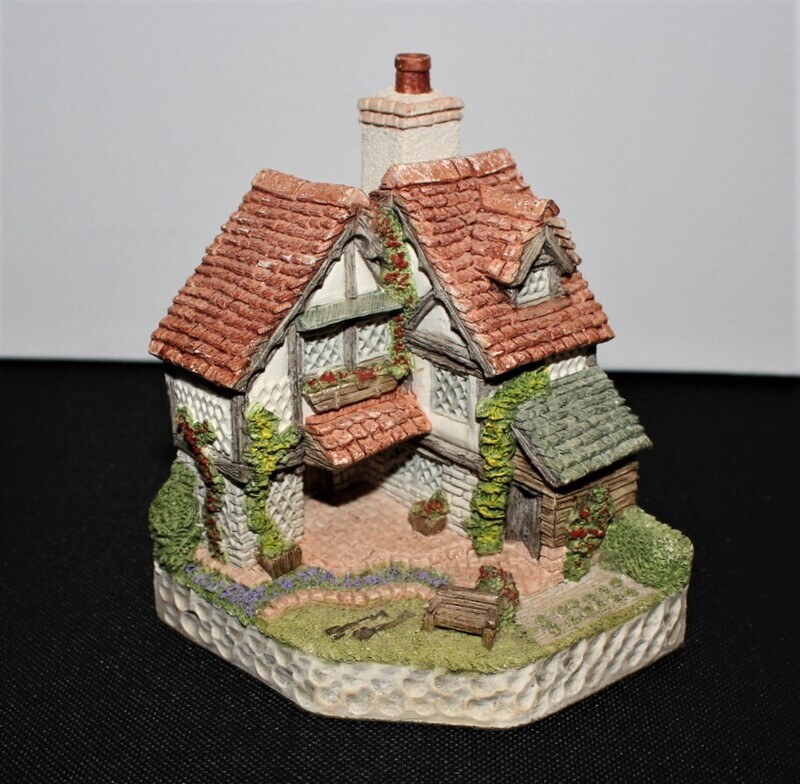 David Winter "Gardener's Cottage" 1995 Collectors Guild Scene in Box with COA