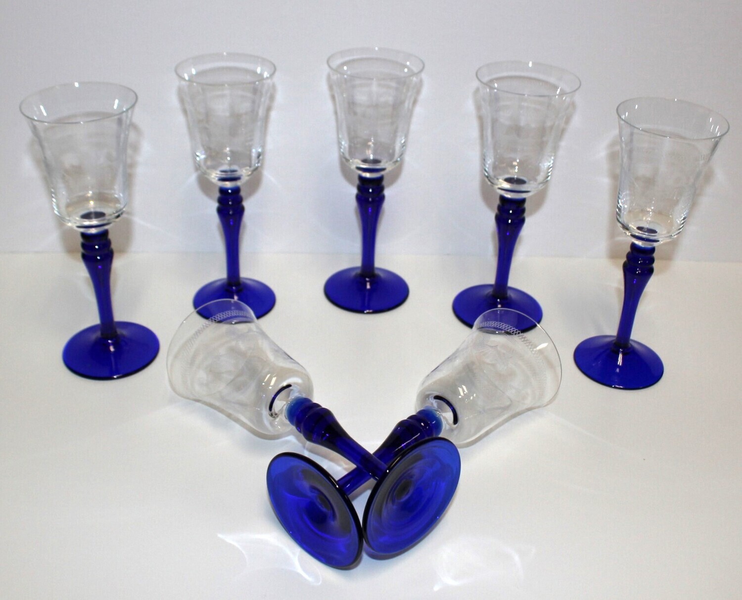 Vintage Cobalt Blue Stem Etched Wine Glasses – Set of 7 | Art Deco Style