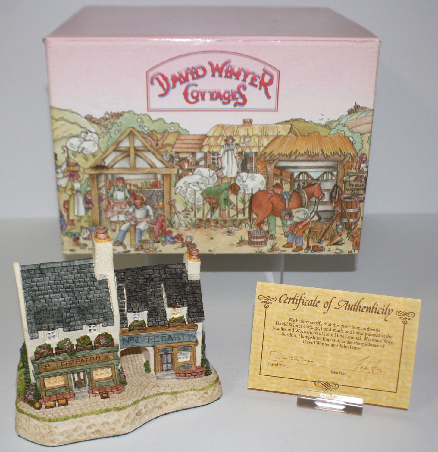 David Winter Fogartys Cottage 1991 Irish Collection in Box with COA