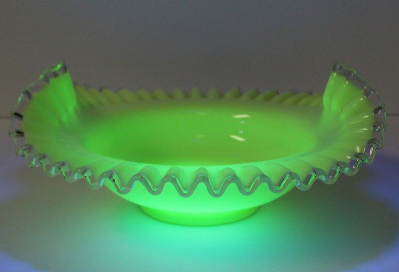 Vintage Fenton Clear Crest Custard Uranium Vaseline Glass Centerpiece Bowl UV 10 1/4”