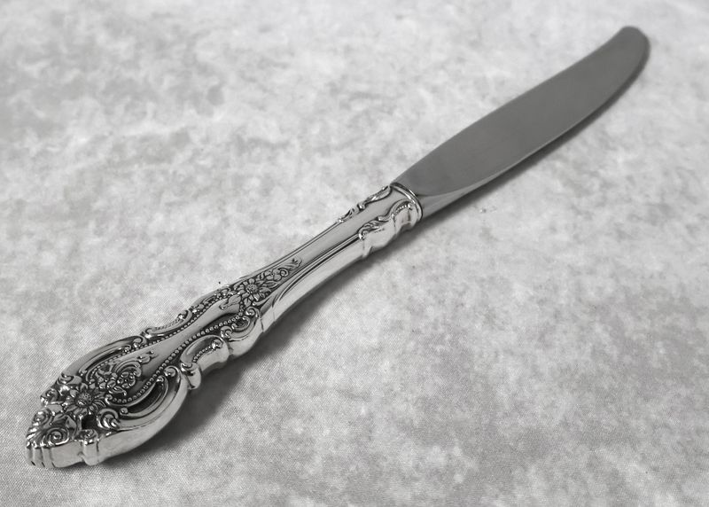 Wallace Grand Victorian Sterling Silver 9” Modern Hollow Knife – No Monogram