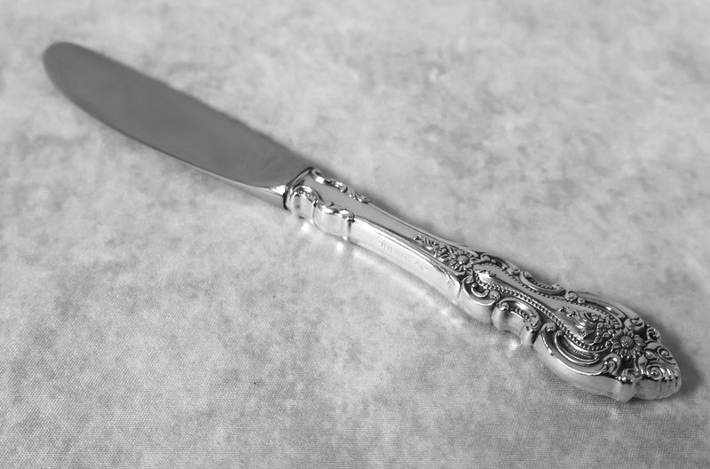 Wallace Grand Victorian Sterling Silver Butter Spreader 6 3/8” HH – No Monogram