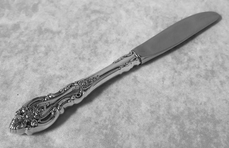 Wallace Grand Victorian Sterling Silver Butter Spreader 6 3/8” HH – No Monogram