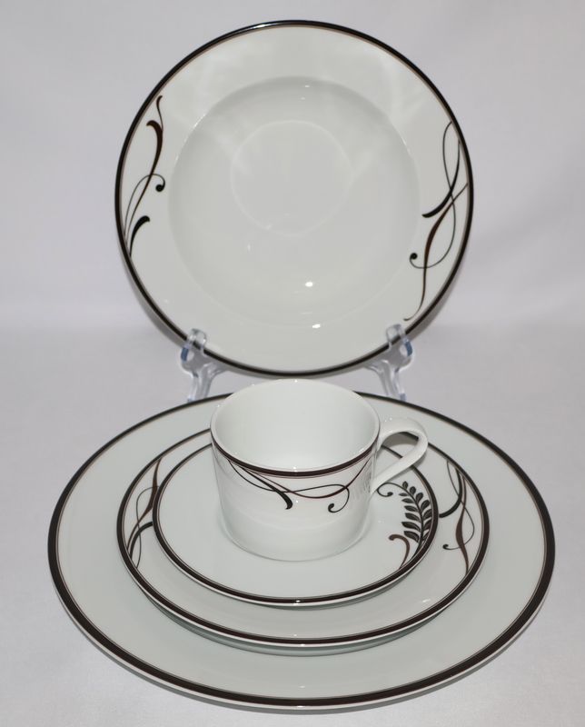 Mikasa Cocoa Blossom 5-Piece Place Setting SL170 Dinner Salad Plate, Soup Bowl, Cup &amp; Saucer Set(s)