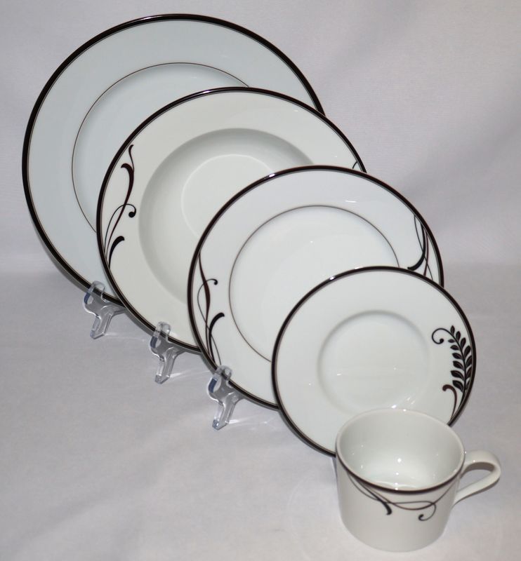 Mikasa Cocoa Blossom 5-Piece Place Setting SL170 Dinner Salad Plate, Soup Bowl, Cup &amp; Saucer Set(s)
