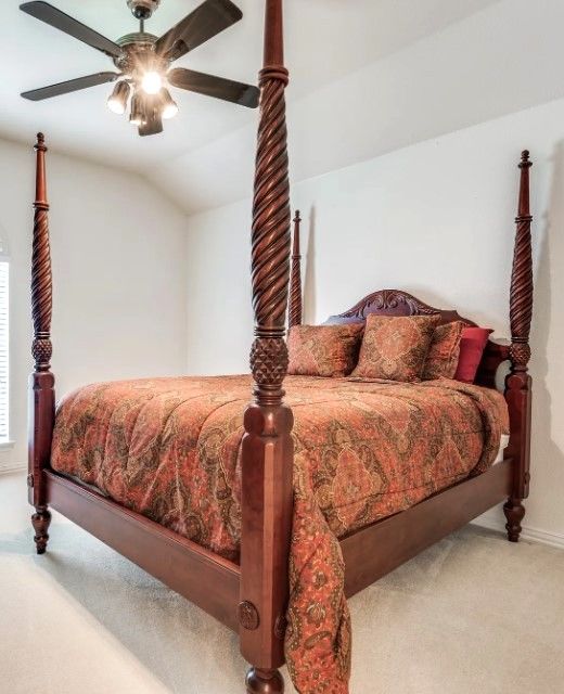 Ethan Allen Verandah Mahogany King Four Poster Carved Rice Bed Set