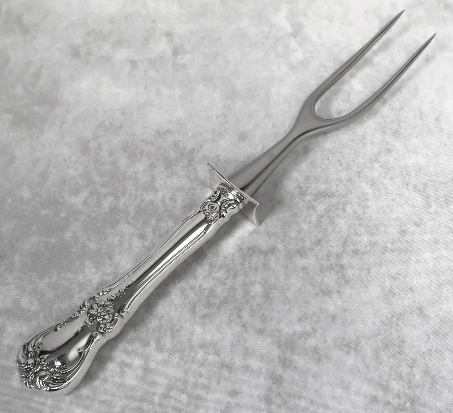 Towle Old Master Sterling Silver 8 1/2 Towle Old Master Sterling Silver 8 1/2" Carving Fork | Sterling Guard | No Monogram