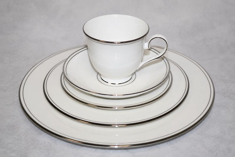 Lenox Federal Platinum 5-Piece Place Setting Fine Bone China USA - Multiple Sets Available