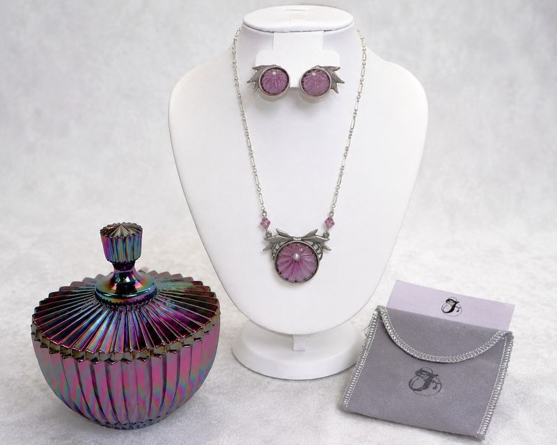 Fenton Amethyst Carnival Glass Art Keepsake Box, Pendant Necklace &amp; Earring Set