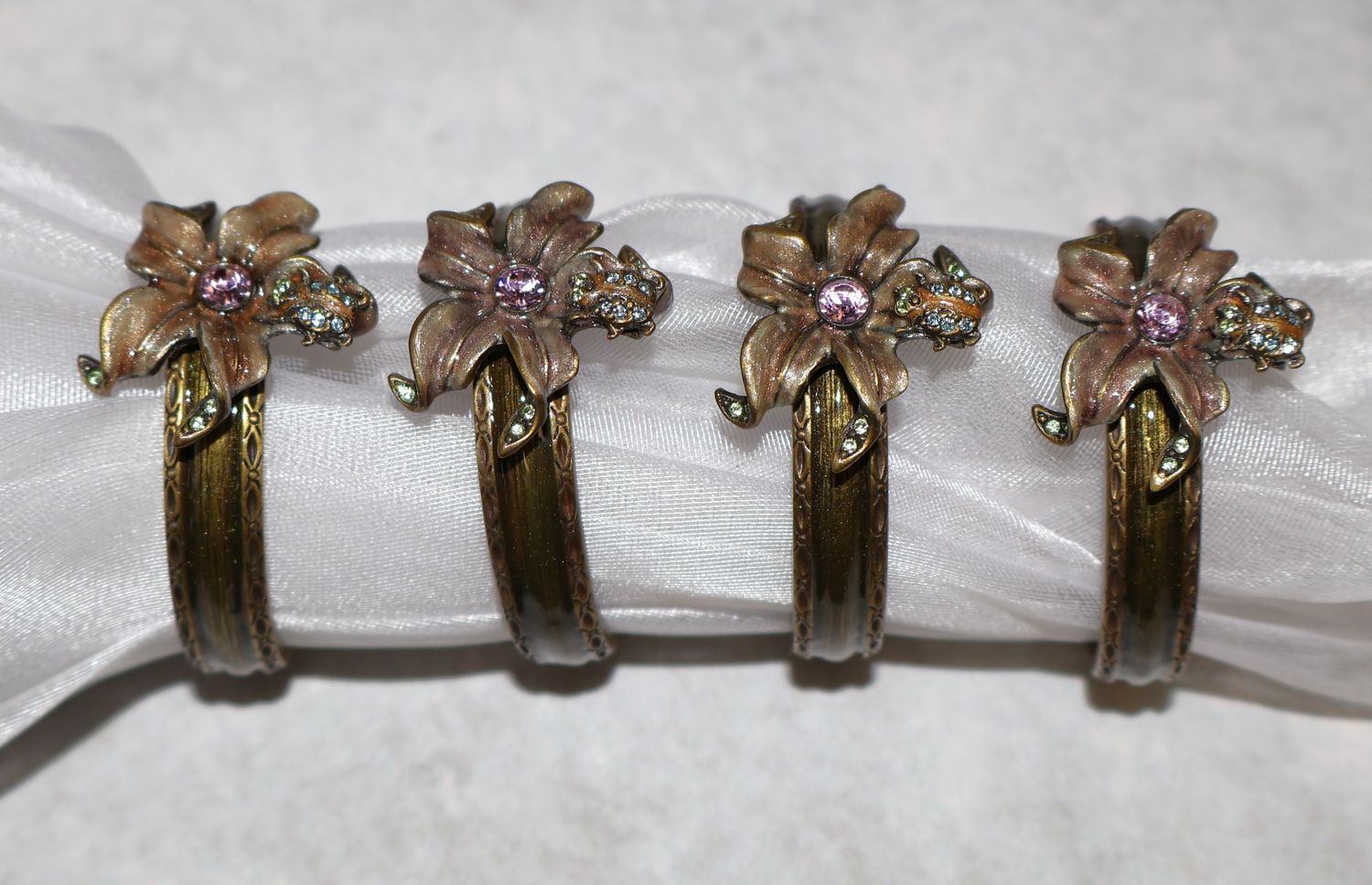 Jay Strongwater Lily &amp; Ladybug Amethyst Swarovski Crystal Napkin Rings | Set of 4