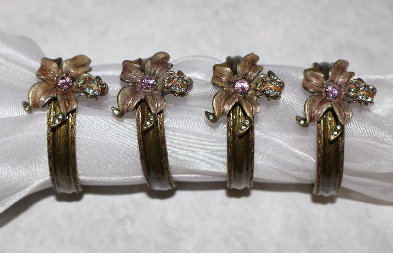 Jay Strongwater Lily &amp; Ladybug Amethyst Swarovski Crystal Napkin Rings | Set of 4