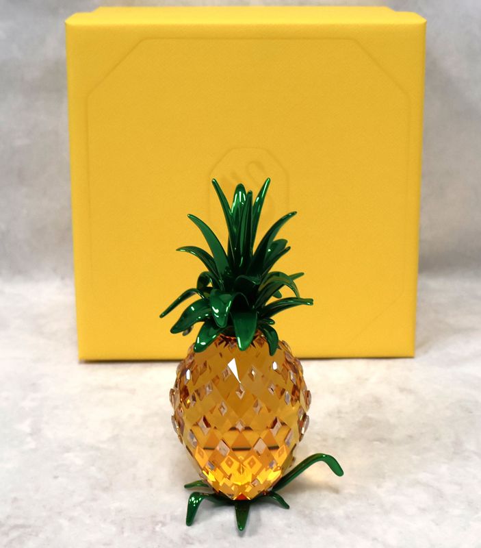 Swarovski Crystal Idyllia Pineapple Figurine 5692580 | Original Box