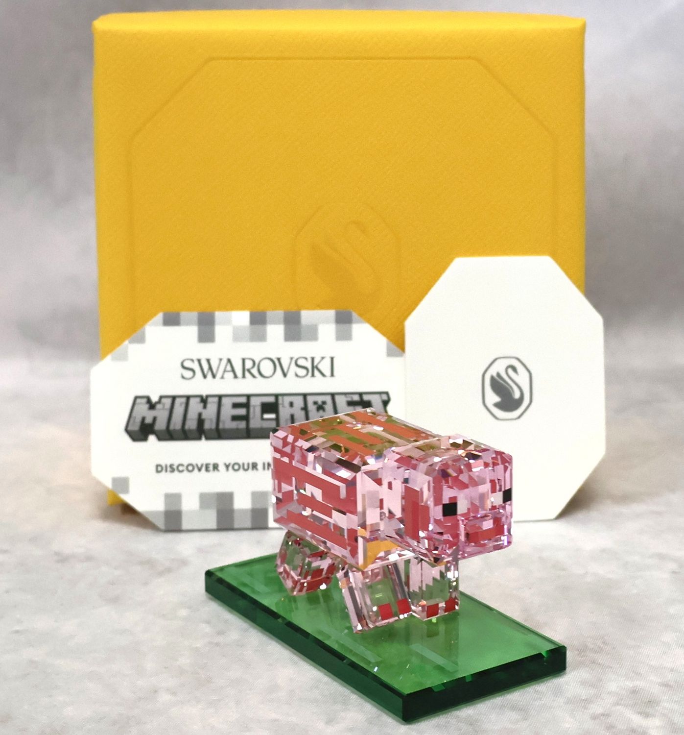 Swarovski Crystal Minecraft Pig Figurine 5701273 | Original Box
