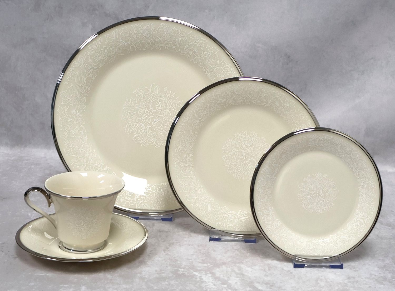 Lenox Moonspun 5-Piece Place Setting Platinum Trim | Multiple Sets Available