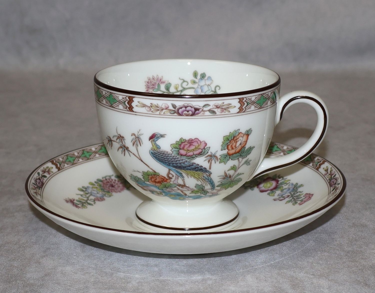Wedgwood Kutani Crane Leigh Shape Footed Cup &amp; Saucer Set R4464 | England