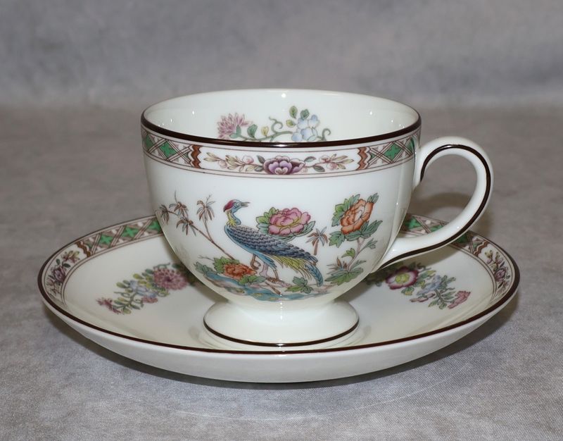 Wedgwood Kutani Crane Leigh Shape Footed Cup &amp; Saucer Set R4464 | England
