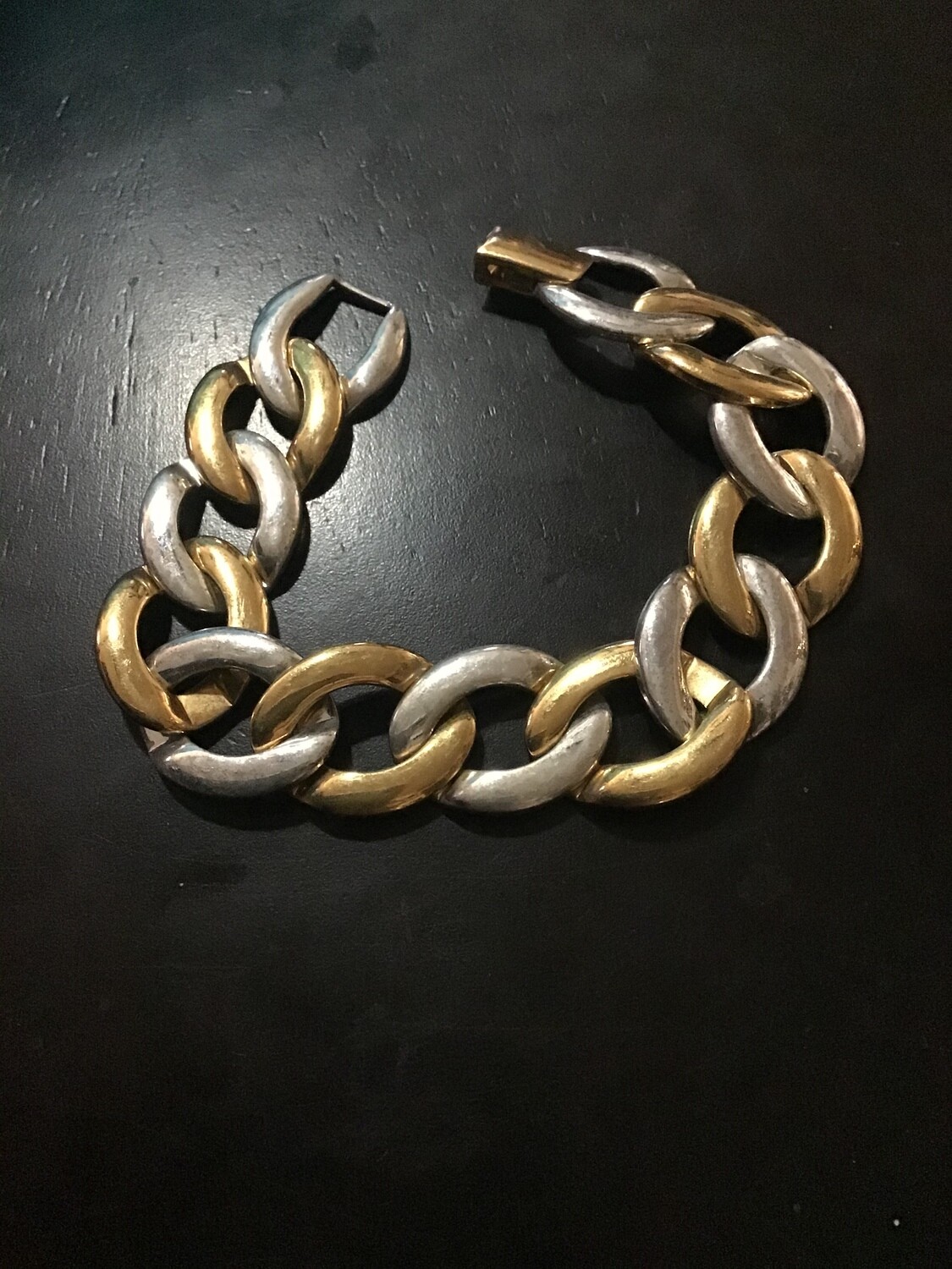 Enchantment to break free from anything that is holding you back, limiting you, weighing you down