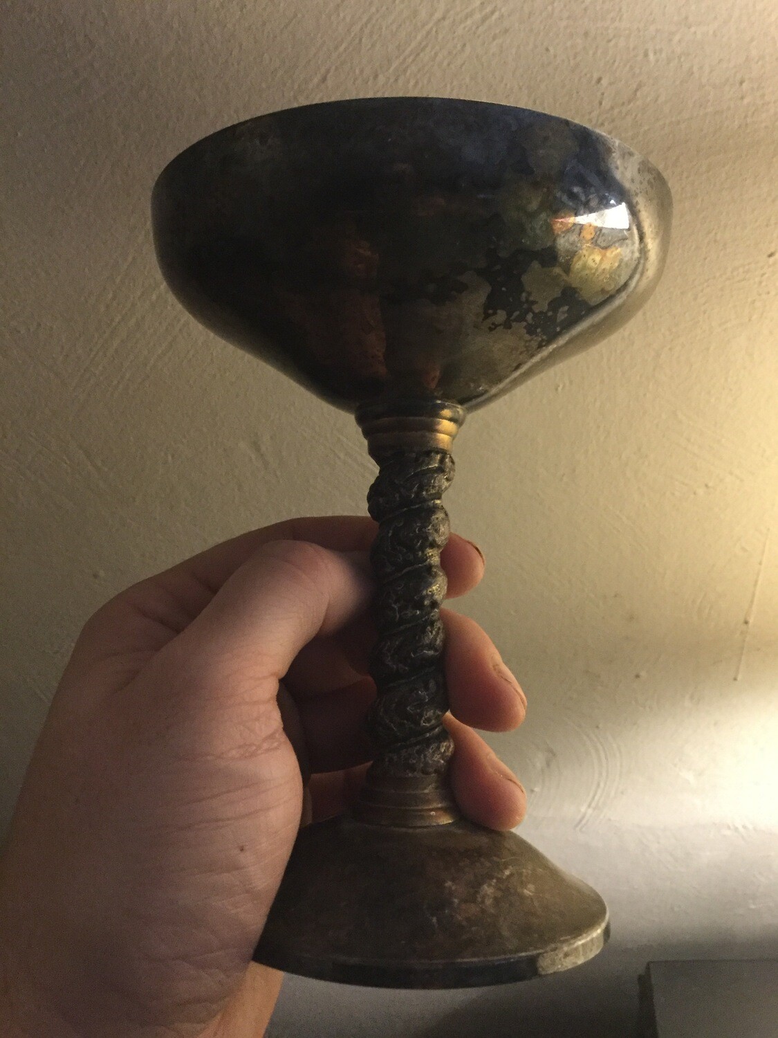 Metal goblet to amplify and emit essence, energy and powers of crystal or stone