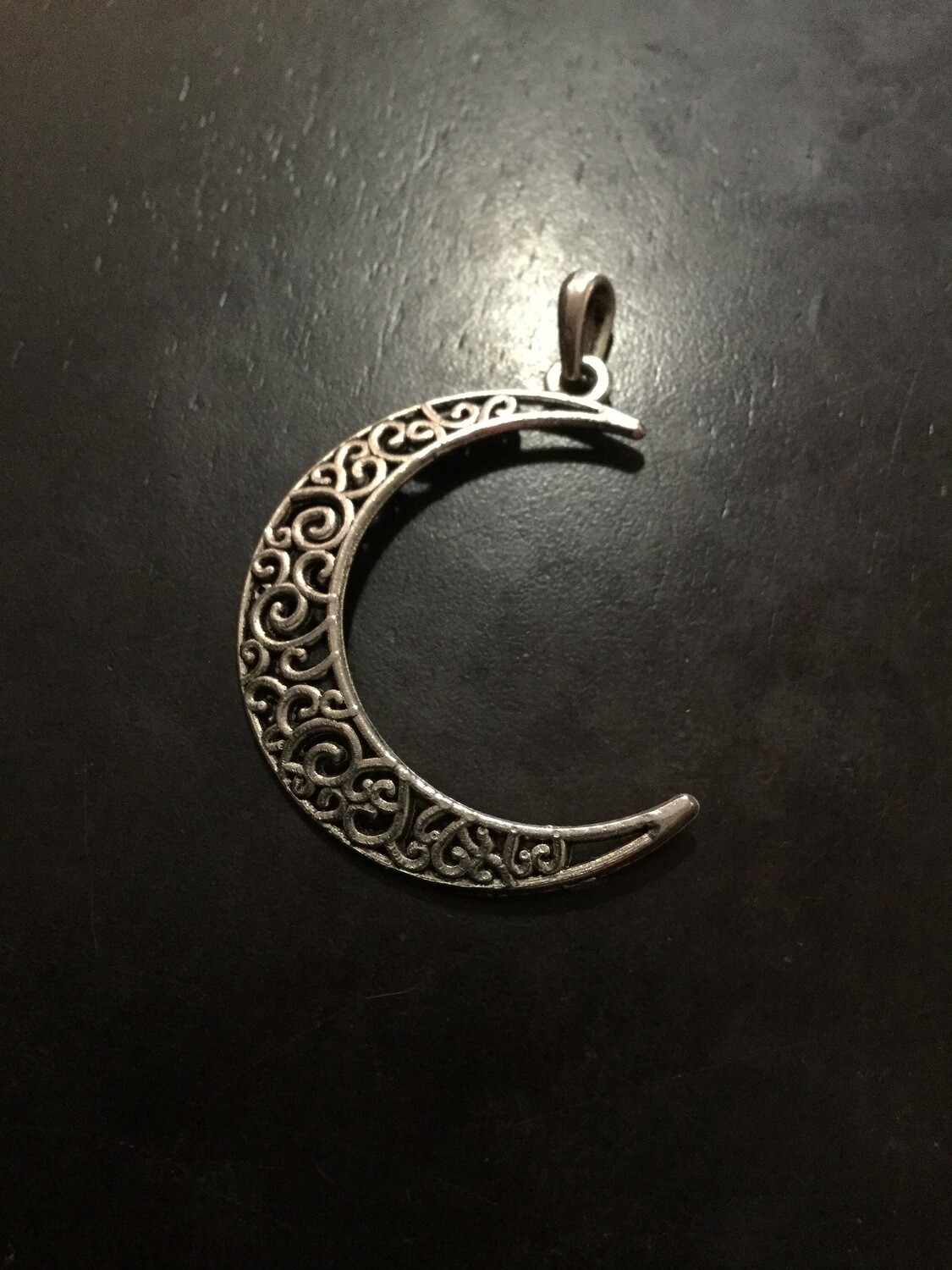 Lunar Energy of the Waning and Waxing Crescent Moon, combined together