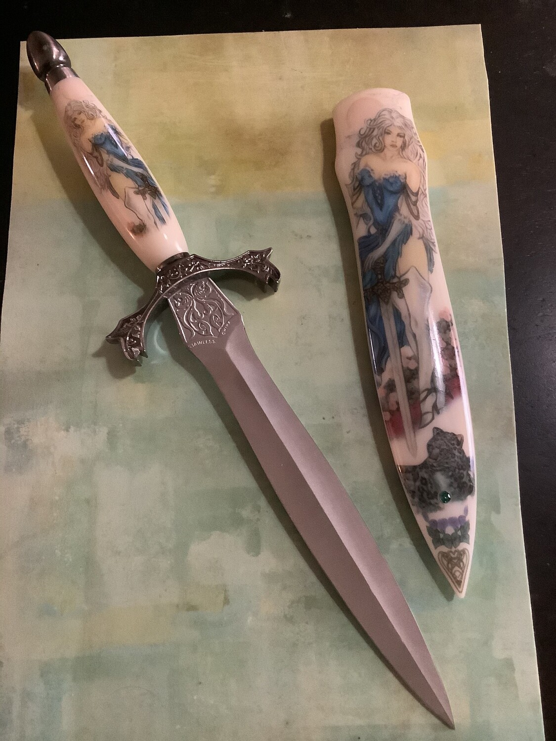 Extremely Powerful Athame, Empower Candles, Spells Cast, Connect with Spirits, Crystals, Energies