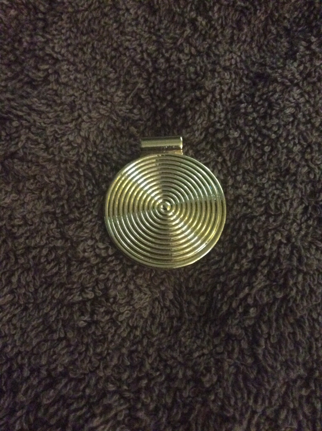 Positive energy accumulator accelerator  generator emitter energize atmosphere of a room 