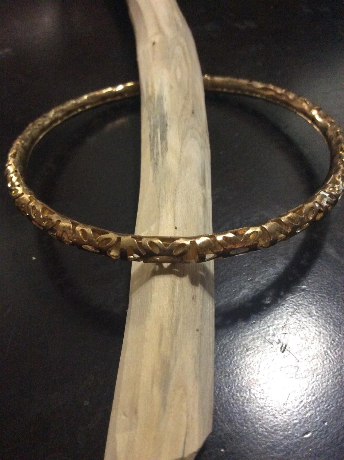 Bracelet anoint with Tao principle of P'u 