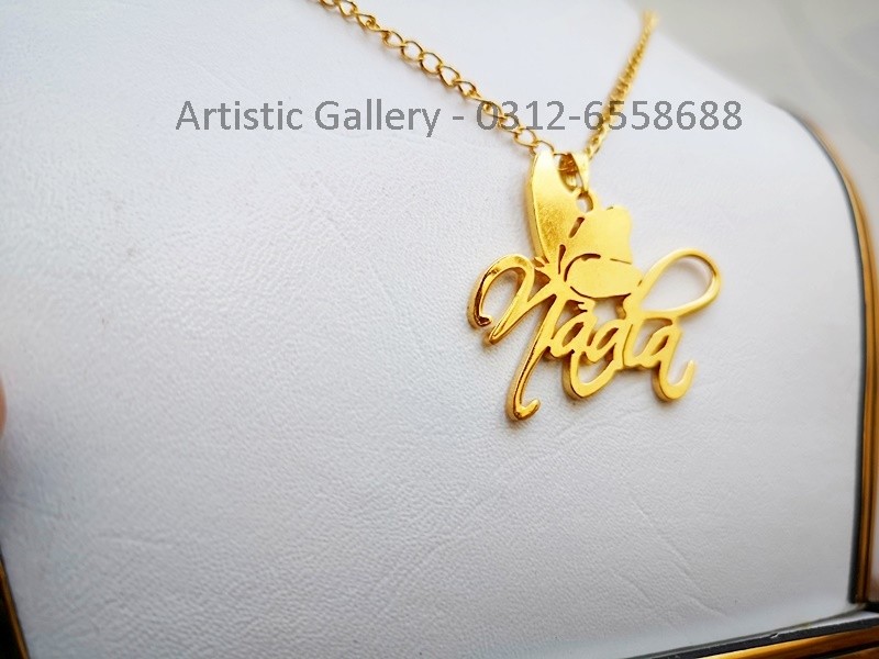 Special Butterfly Deisgn Single Name Necklace