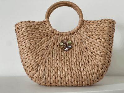 Small Brooch Tote with Easel Trio