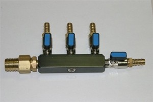 4 Way Heavy Duty Air Manifold3/8" BARB
Use the 4 Way Heavy Duty Manifold for Hakko Air Pumps HK100L to HK120L