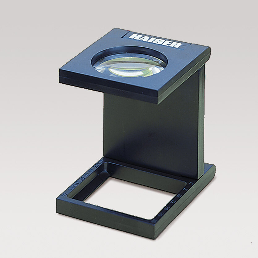 Kaiser Folding Magnifier